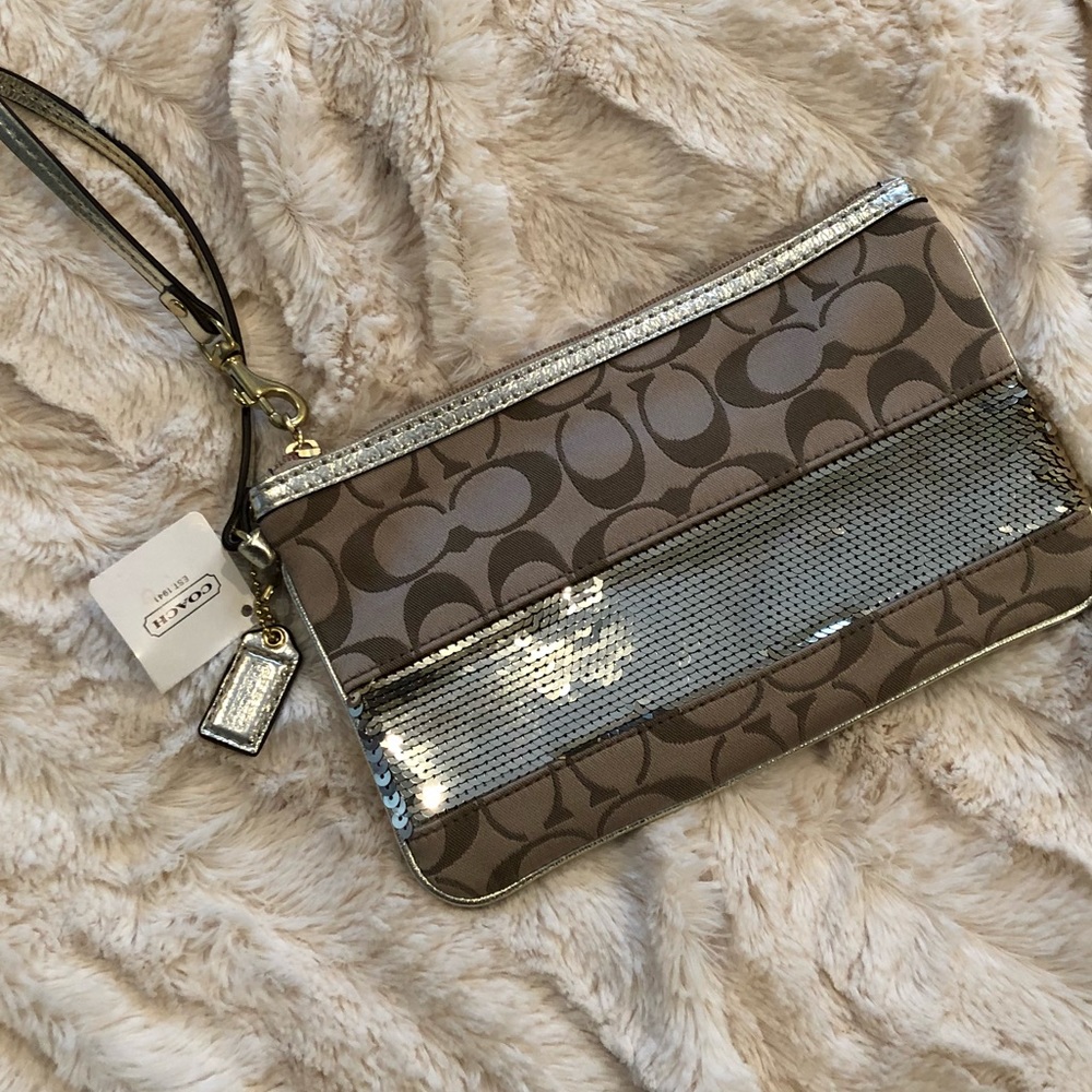 COACH: Gold Sequin & Beige Wristlet/Clutch